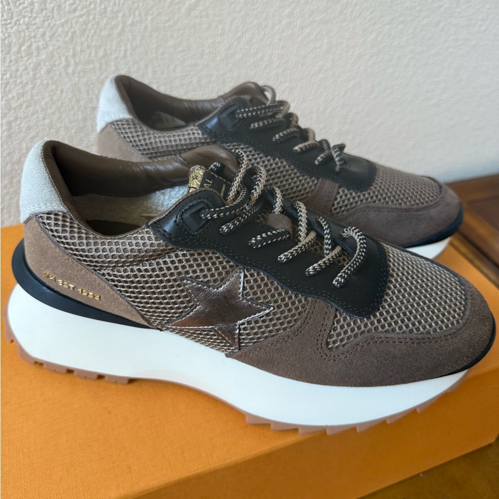 VH Original Design Major Mesh Suede Trim Brown and Black Platform Sneakers